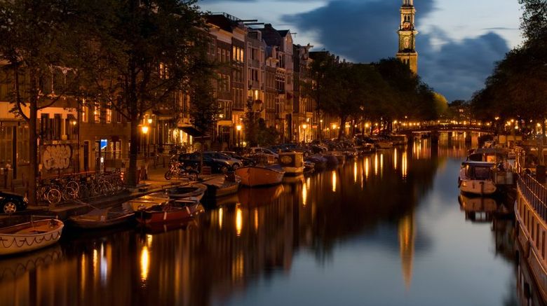 <b>Amsterdam Scenery</b>