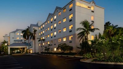 Hampton by Hilton Grand Cayman