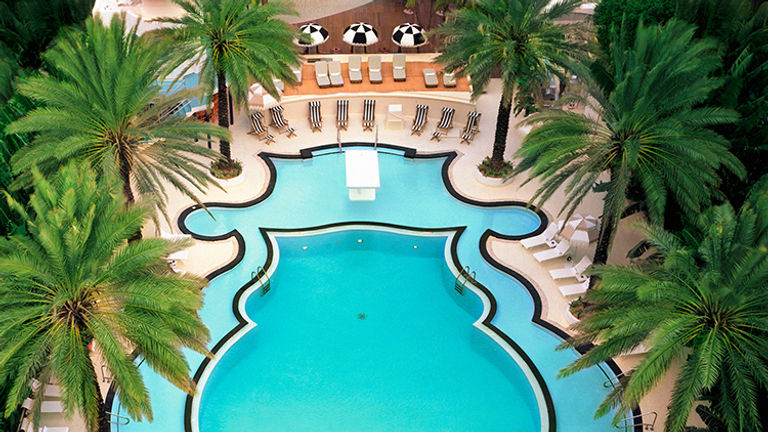 Jaw-Dropping Hotel Pools 6