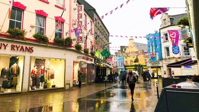 Touring Ireland and Northern Ireland With Contiki