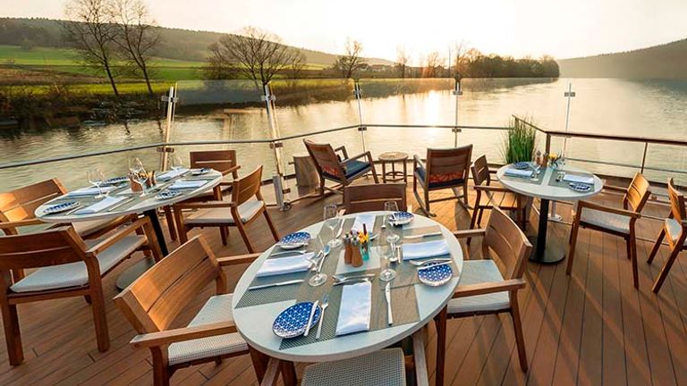 Viking River Cruises_Aquavit Terrace