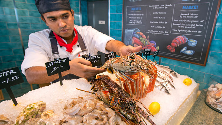 With lobster rolls, fish and chips, fried shrimp, steamed lobster by the pound and more, Seafood Shack (available for an additional fee) should be on a client’s must-eat list.