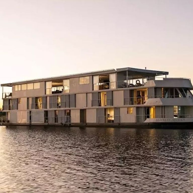 Zambezi Queen Cruises & Ships